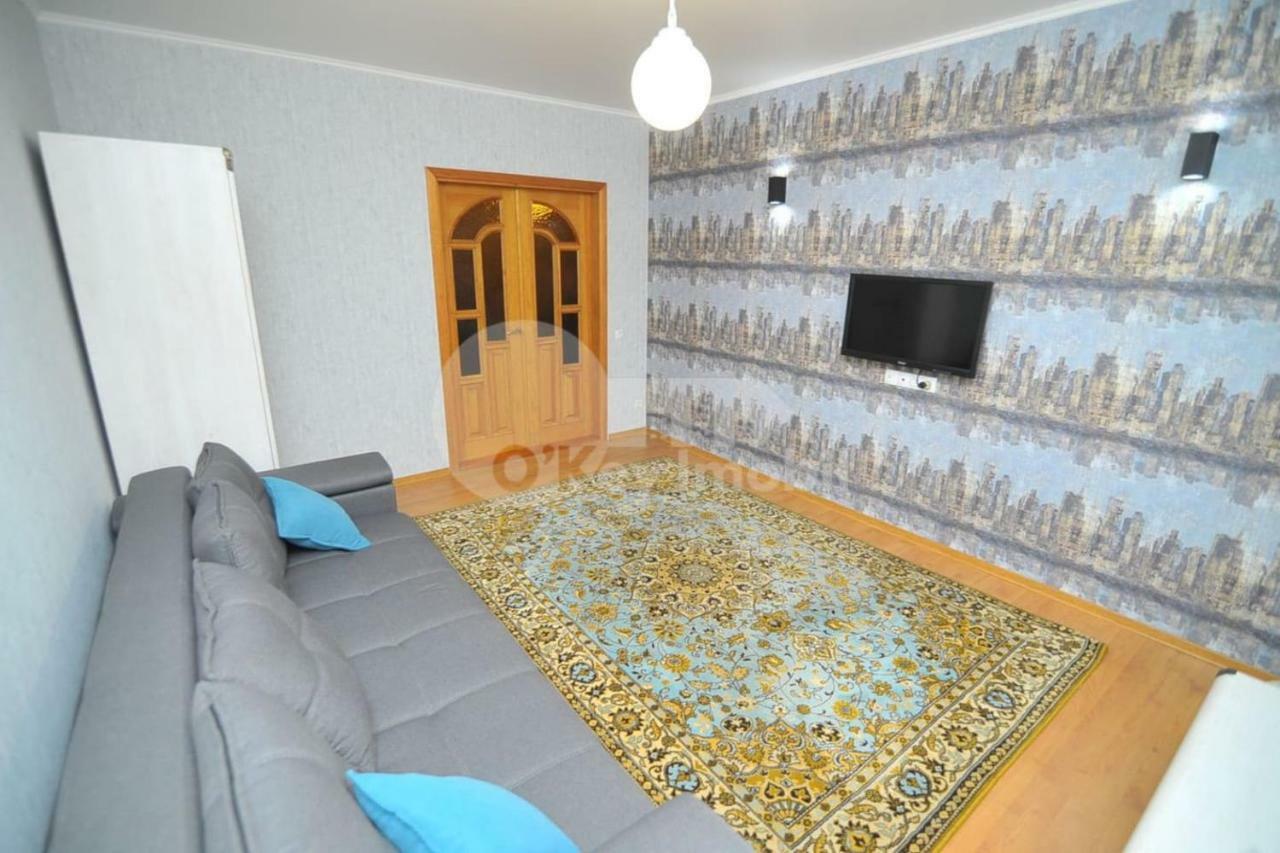 Large 2-Bedroom Apartament In The Center Кишинев Екстериор снимка