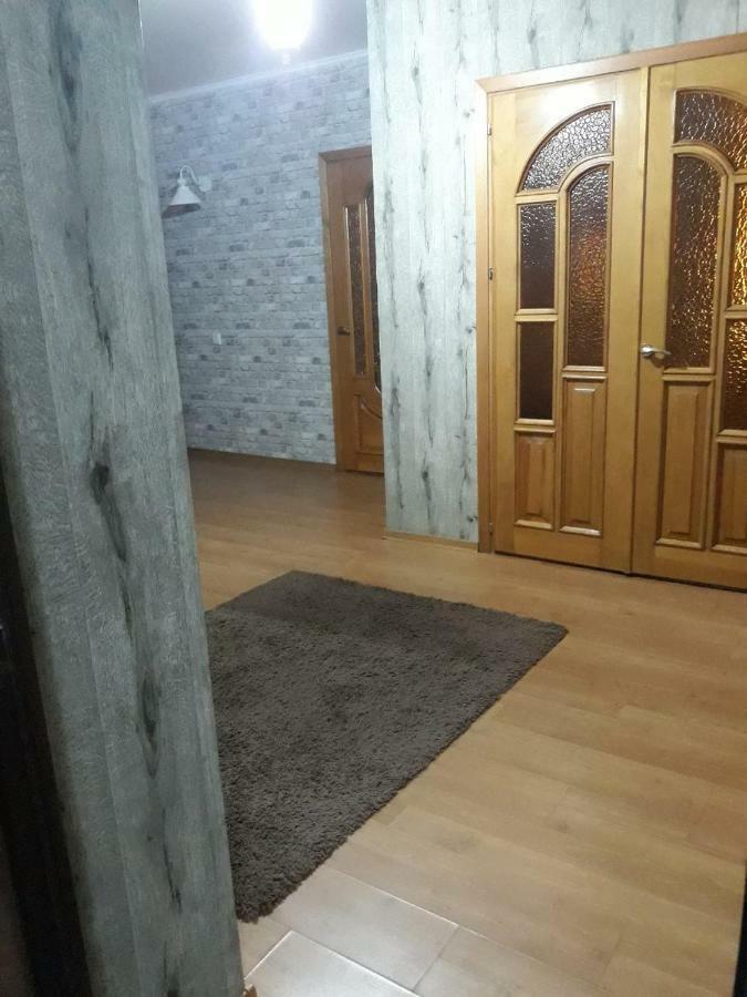 Large 2-Bedroom Apartament In The Center Кишинев Екстериор снимка