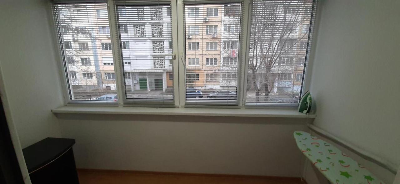 Large 2-Bedroom Apartament In The Center Кишинев Екстериор снимка